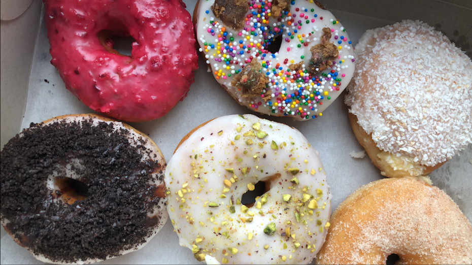photo of half-dozen donuts