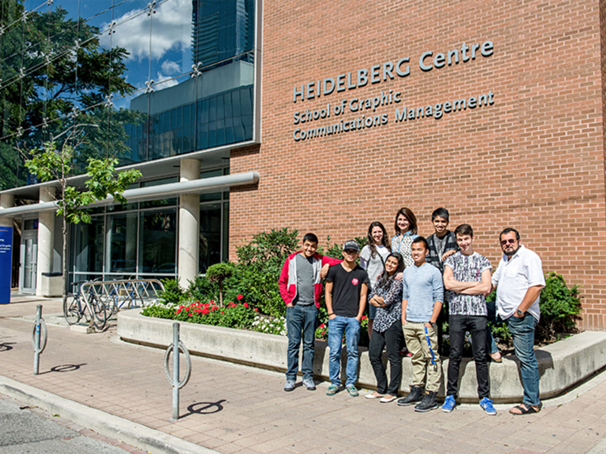 Students standing outside the Heidelberg Centre