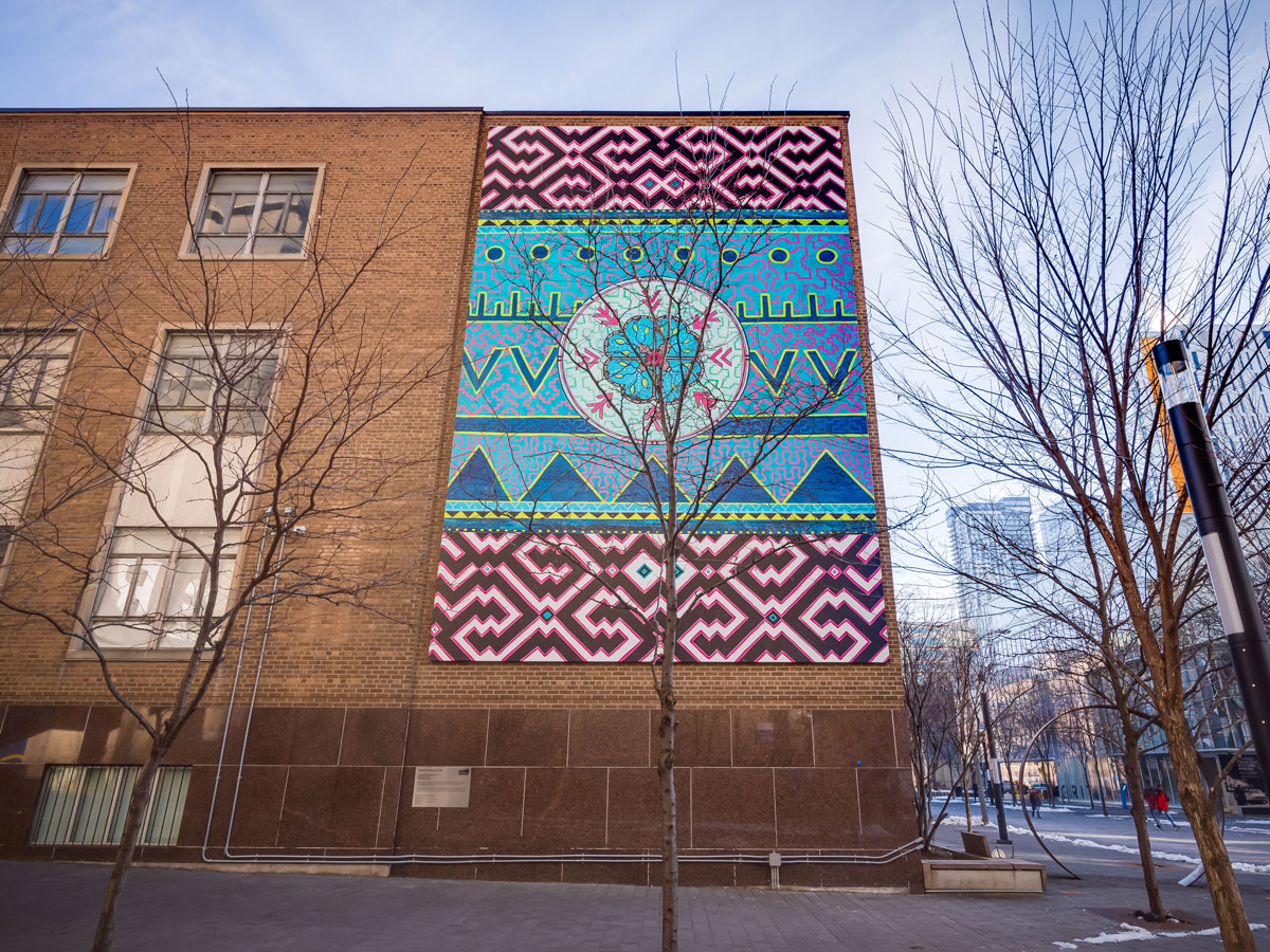 The colourful Paisajes de Nosotros (Landscapes of Us) mural on a winter day.