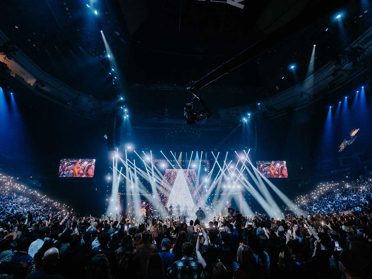 A wide angle shot from the crowd looking towards the stage at the 2025 Juno Awards. Photo Credits: CARAS/Lindsey Blane