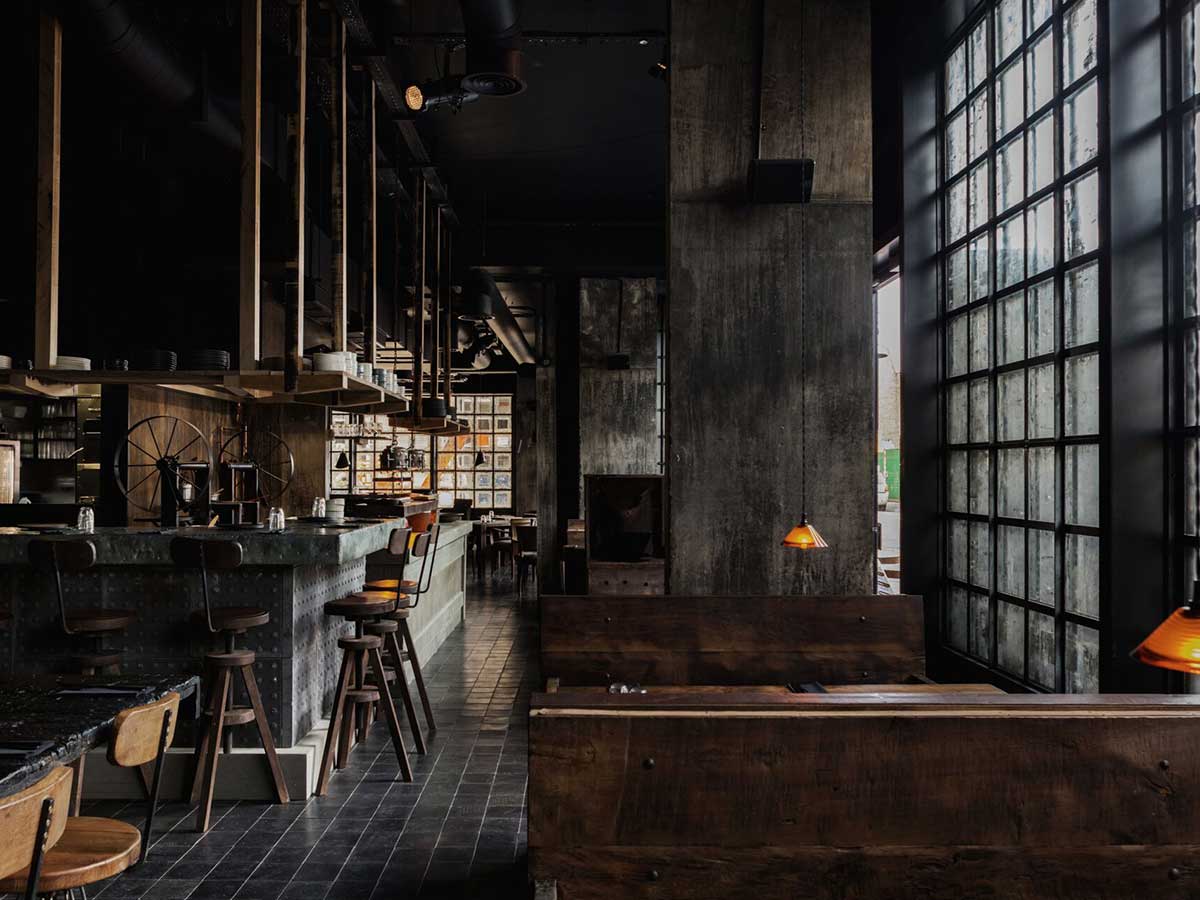 SMOKESTAK; Photo by Carol Sachs