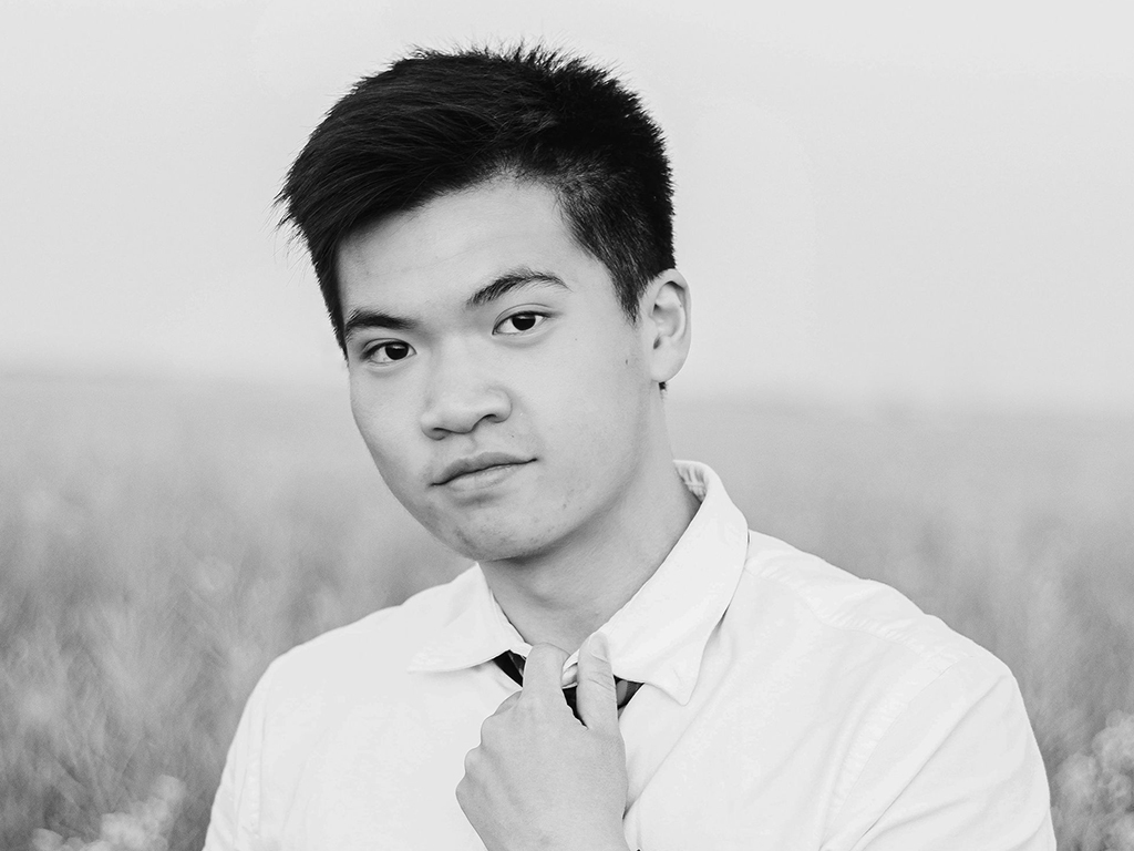 Undergraduate Student Kelvin Hoang Presents Research at PLEA 2022 