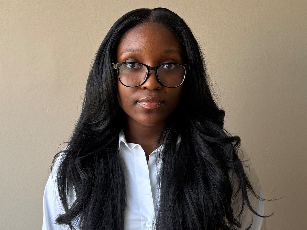 Odessa Zang Headshot