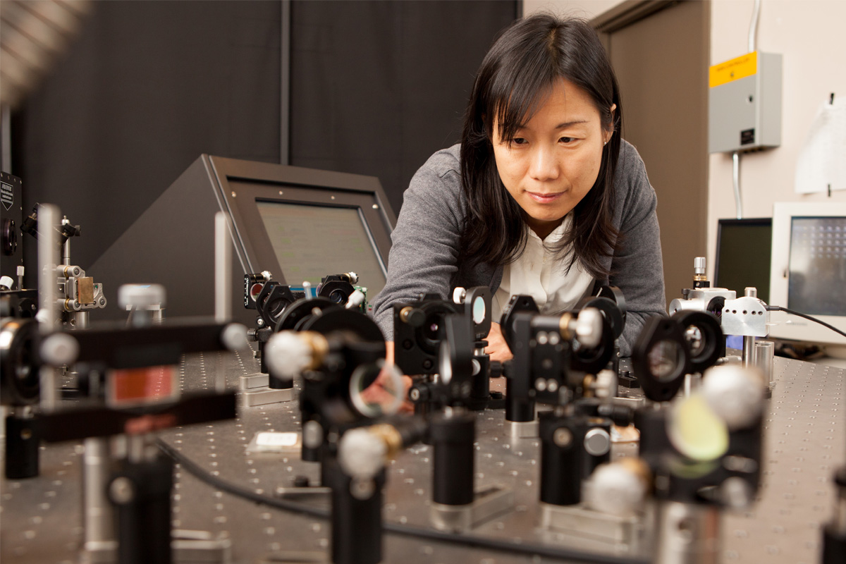 Professor Bo Tan working on her research laboratory