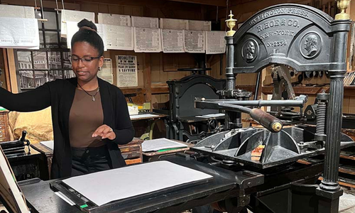 Link to article covering how Dr. Janelle Brady co-developed and taught CLD 540, the first course of its kind in Canadian post-secondary education, centering Black childhoods and anti-Black racism in education.