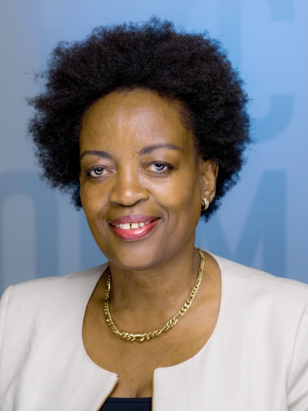 Dr Petra Roberts 