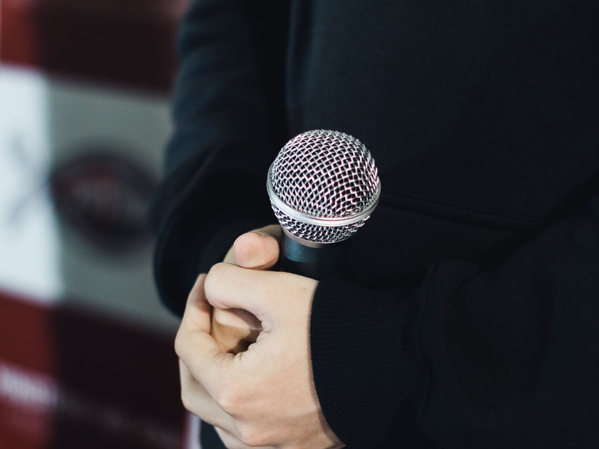 The Poetry of Sport and the Sport of Poetry: Reclaiming Enjoyment and Belonging in an Age of iGaming
