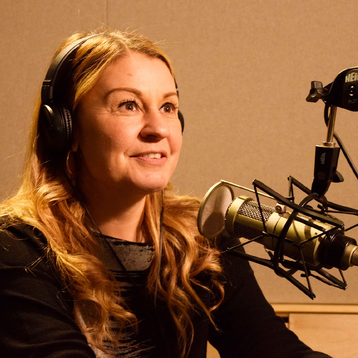 Host of Borders & Belonging Maggie Perzyna