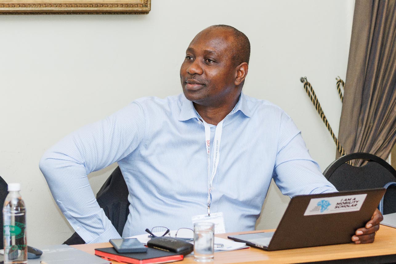 ~ai-b6a8b8f6-d23a-4e10-8712-1d06143998c4_