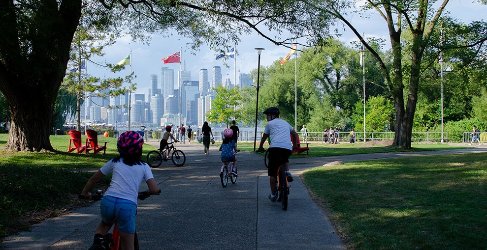 Toronto Islands bicycle family