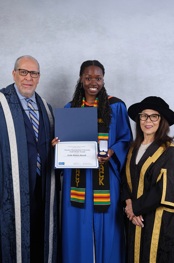 Joella Russell receiving the Gold Medal award at convocation.