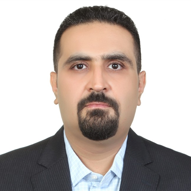 Mohadese Amini headshot