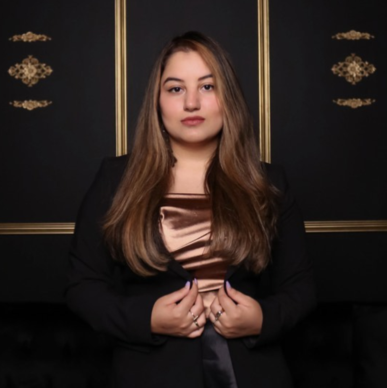 Headshot of Hirra Farooqi