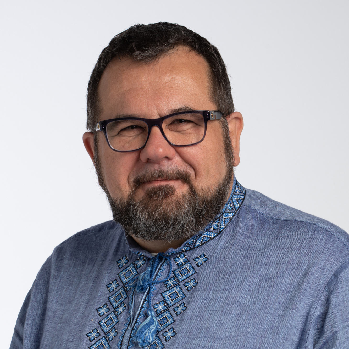 Headshot of Taras Karpiuk