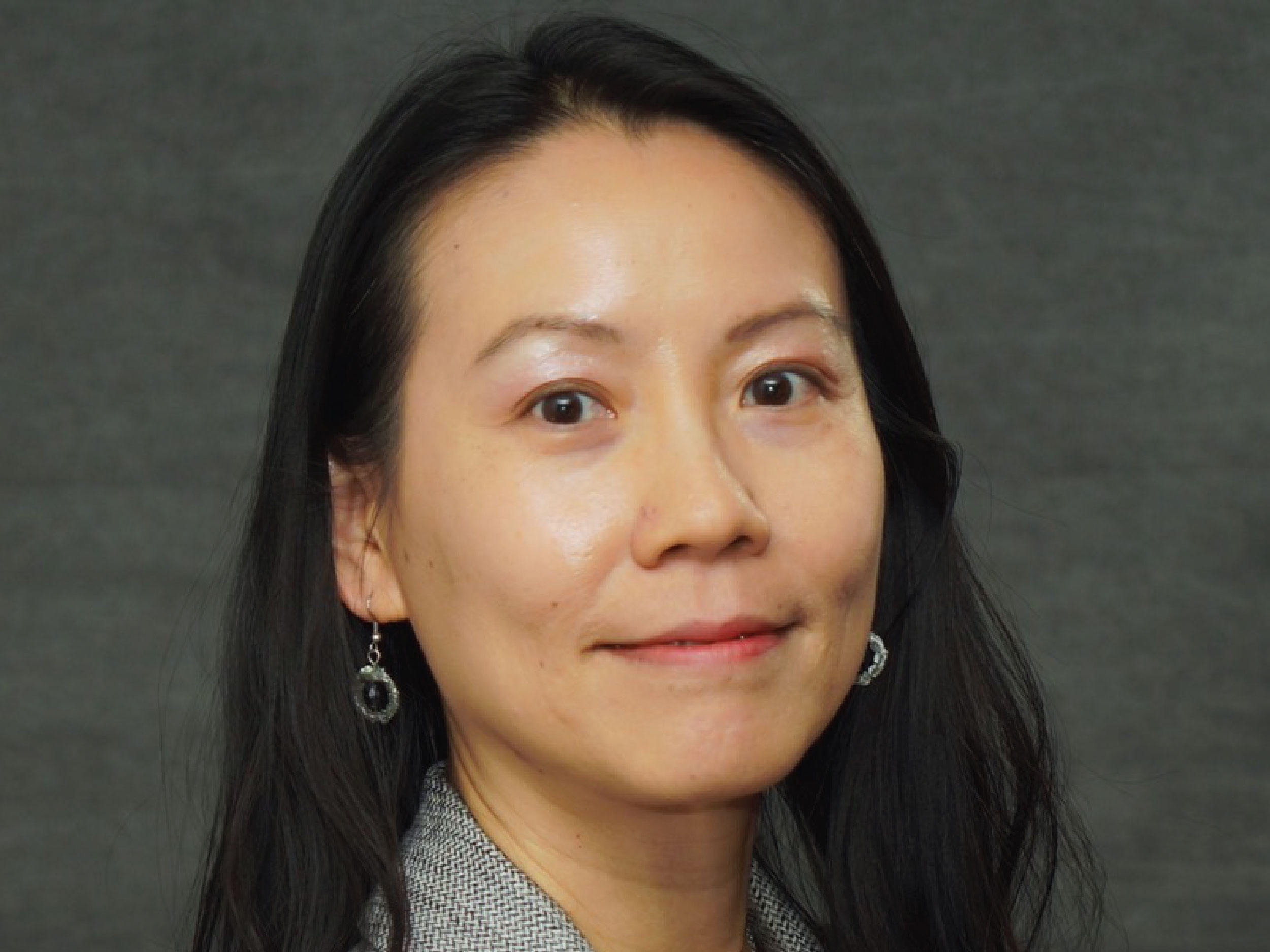 Portrait of Zhixi Zhuang