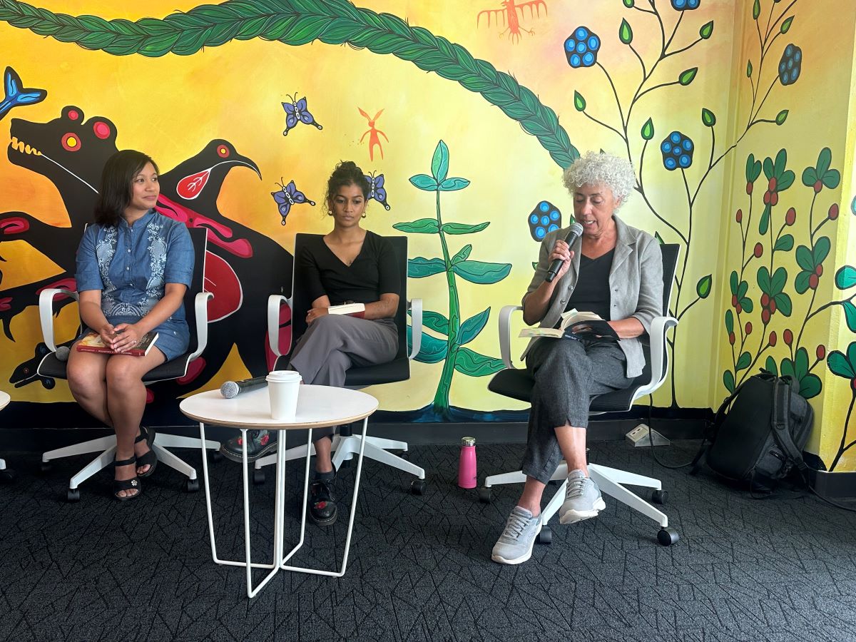 Sheila Murray reading