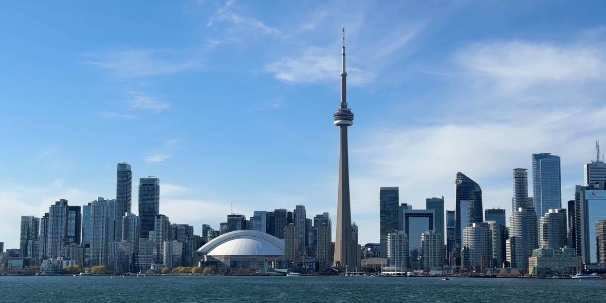 skyline of toronto