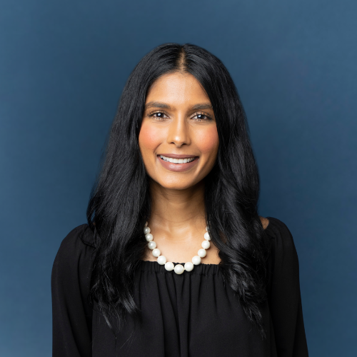 Recruiter Headshots w/Navy Backgrounds - salisha