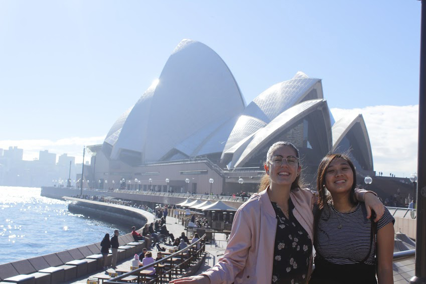 Two exchange students in front of the Sydney Opera House