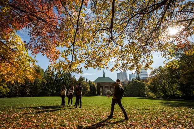 Students walking in Kerr Quad during the fall