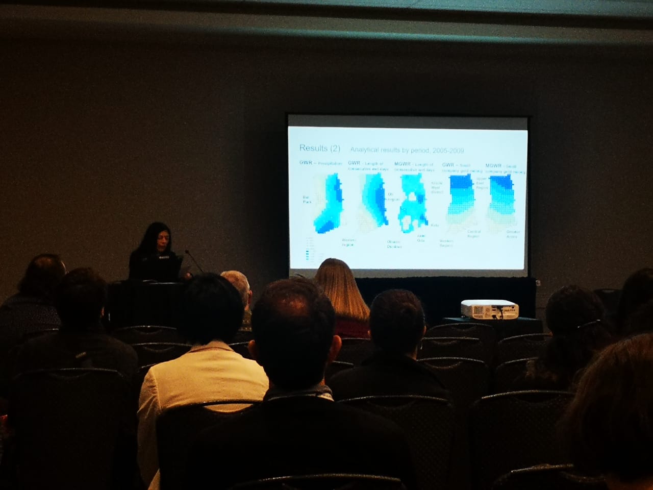  Daniela Ghio at the PAA Conference presenting slides