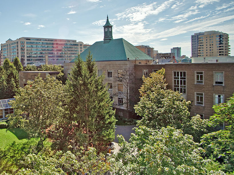 Aerial view of the quad and Kerr Hall