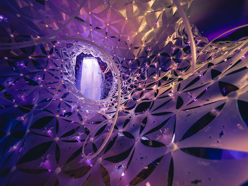 A design piece that simulates the human respiration system