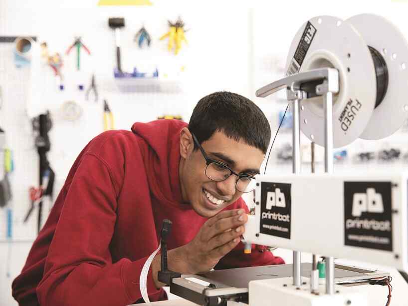 A student uses technology on Ryerson’s campus. 