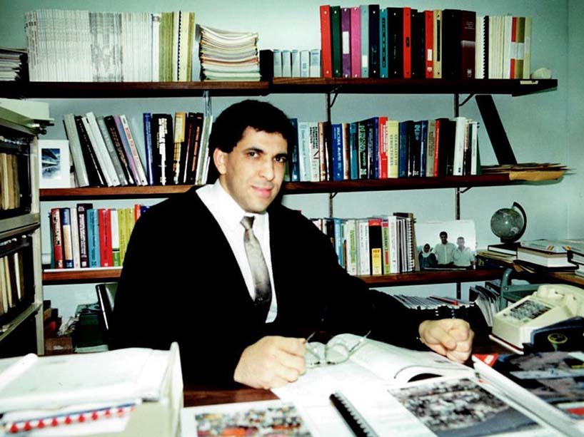 Mohamed Lachemi studying.