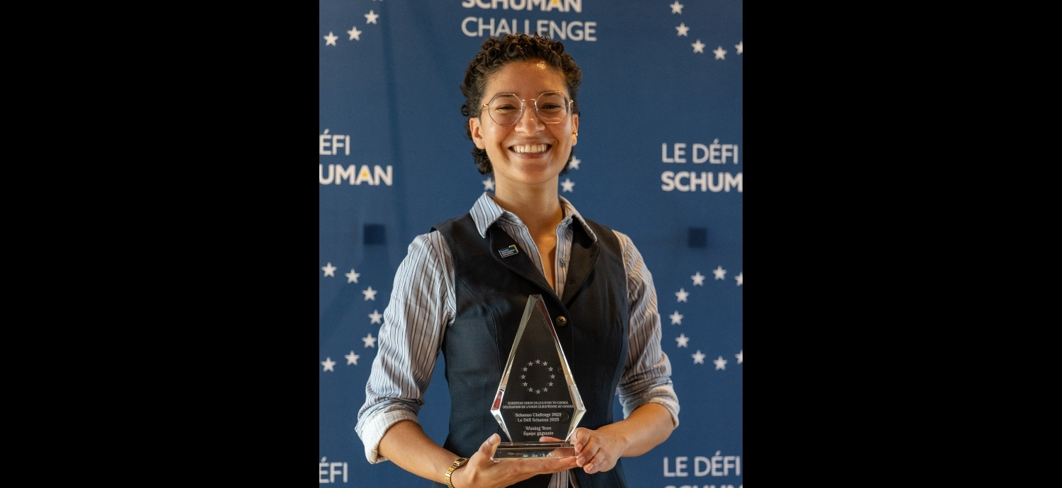 Cassandra Ferworn with her award.