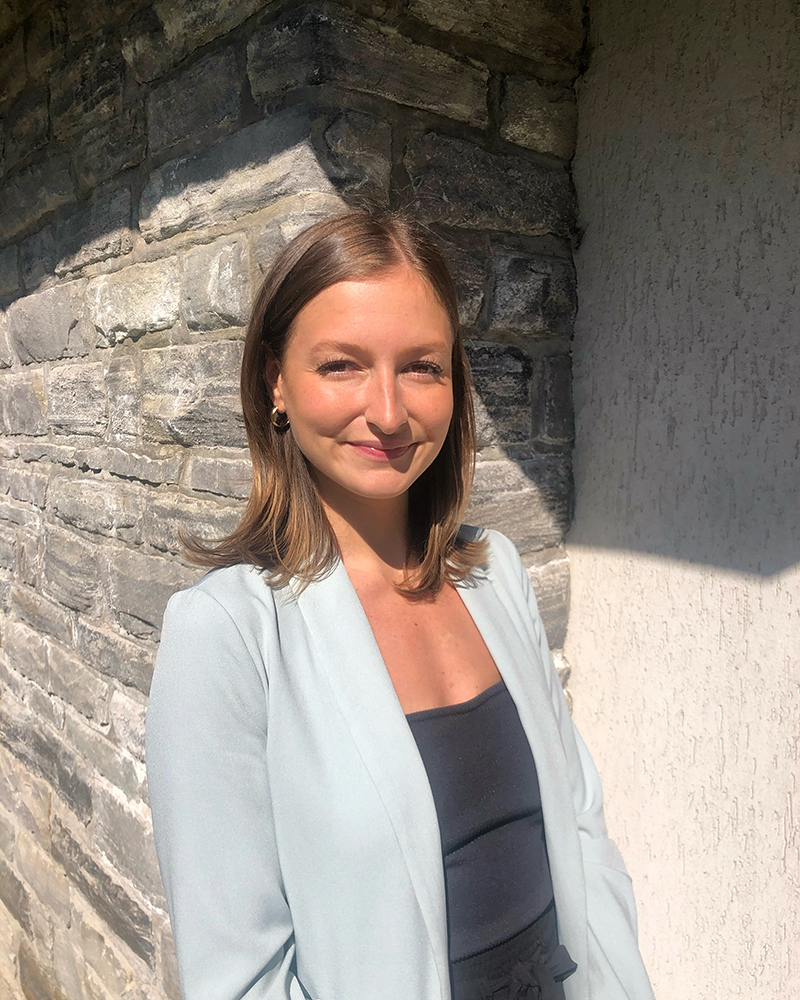 Katie Nieuwhof, PMDip Alumni