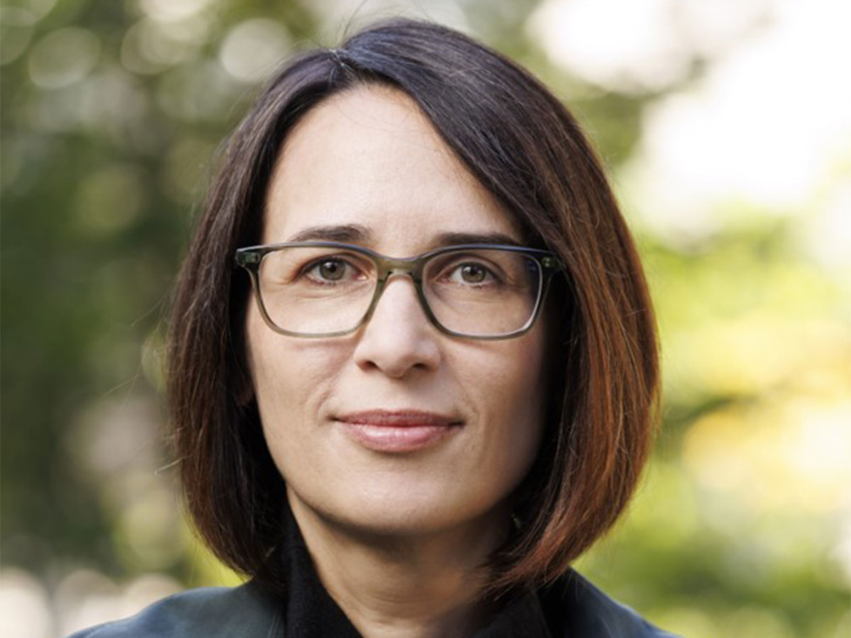 Professor Julia Spaniol.