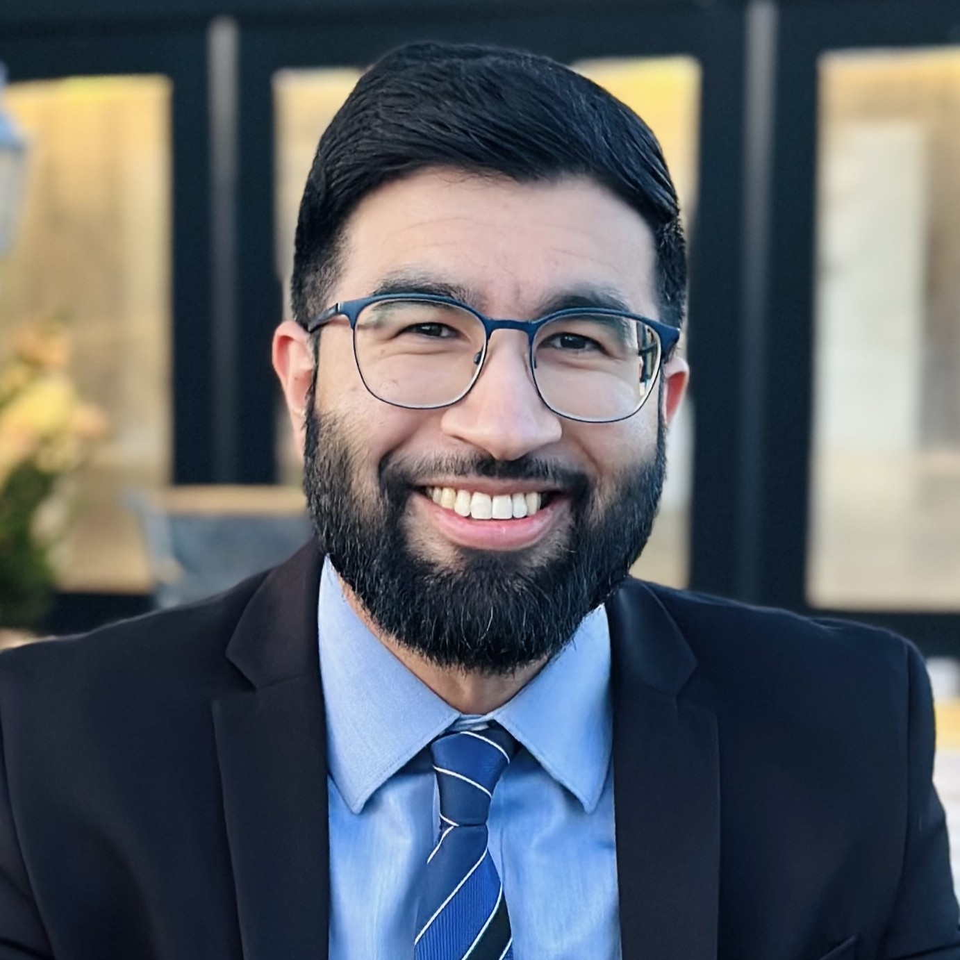 Dr. Muhammed's headshot