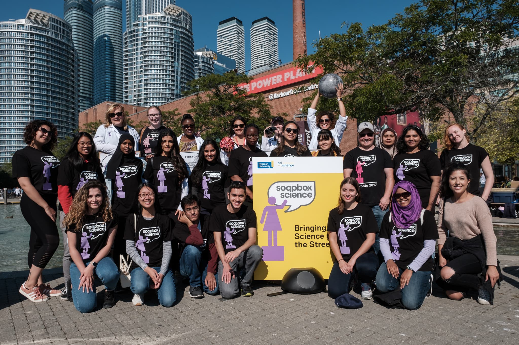 Soapbox Science 2018 speakers and volunteers posing for a group photo at Harbourfront Centre.