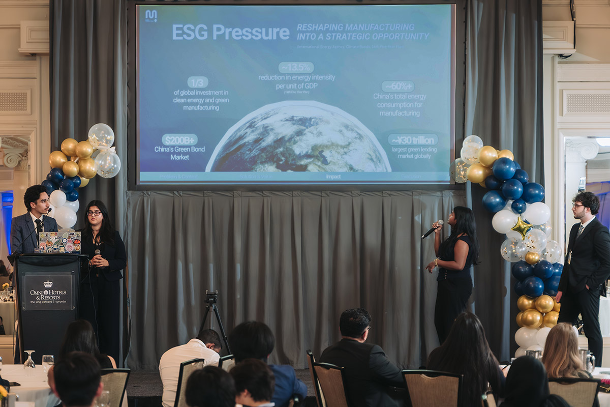 A conference room features a presentation on "ESG Pressure". A large screen displays data on global investment and energy consumption. Four speakers, two at a podium and two by the screen, engage the audience. The mood is professional and focused.
