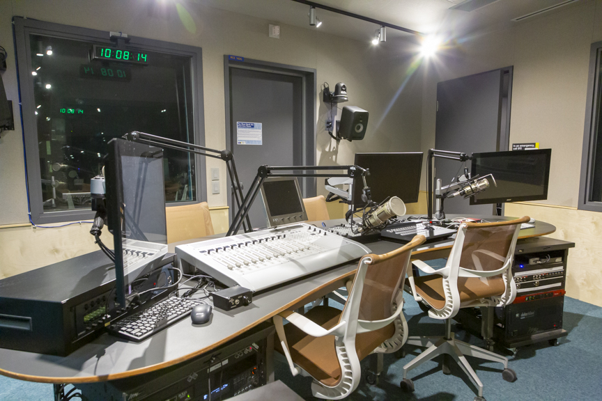 Alan Slaight Radio Control Rooms (RTA The Creative School EDC - Toronto Metropolitan University