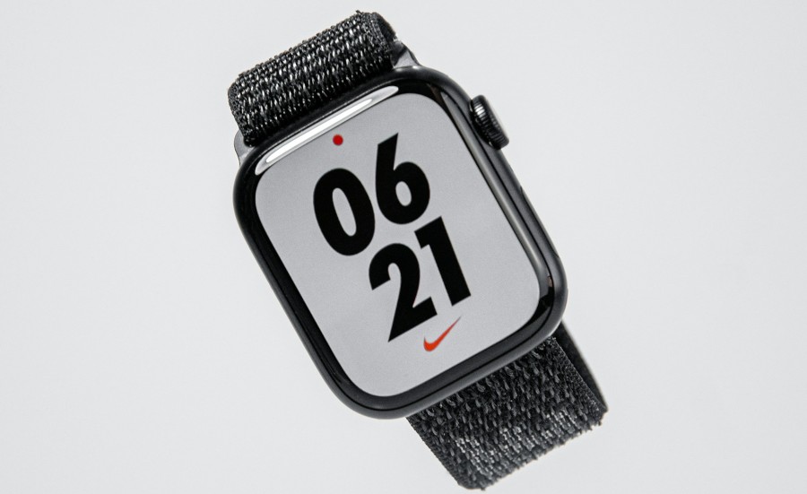apple watch with nike logo