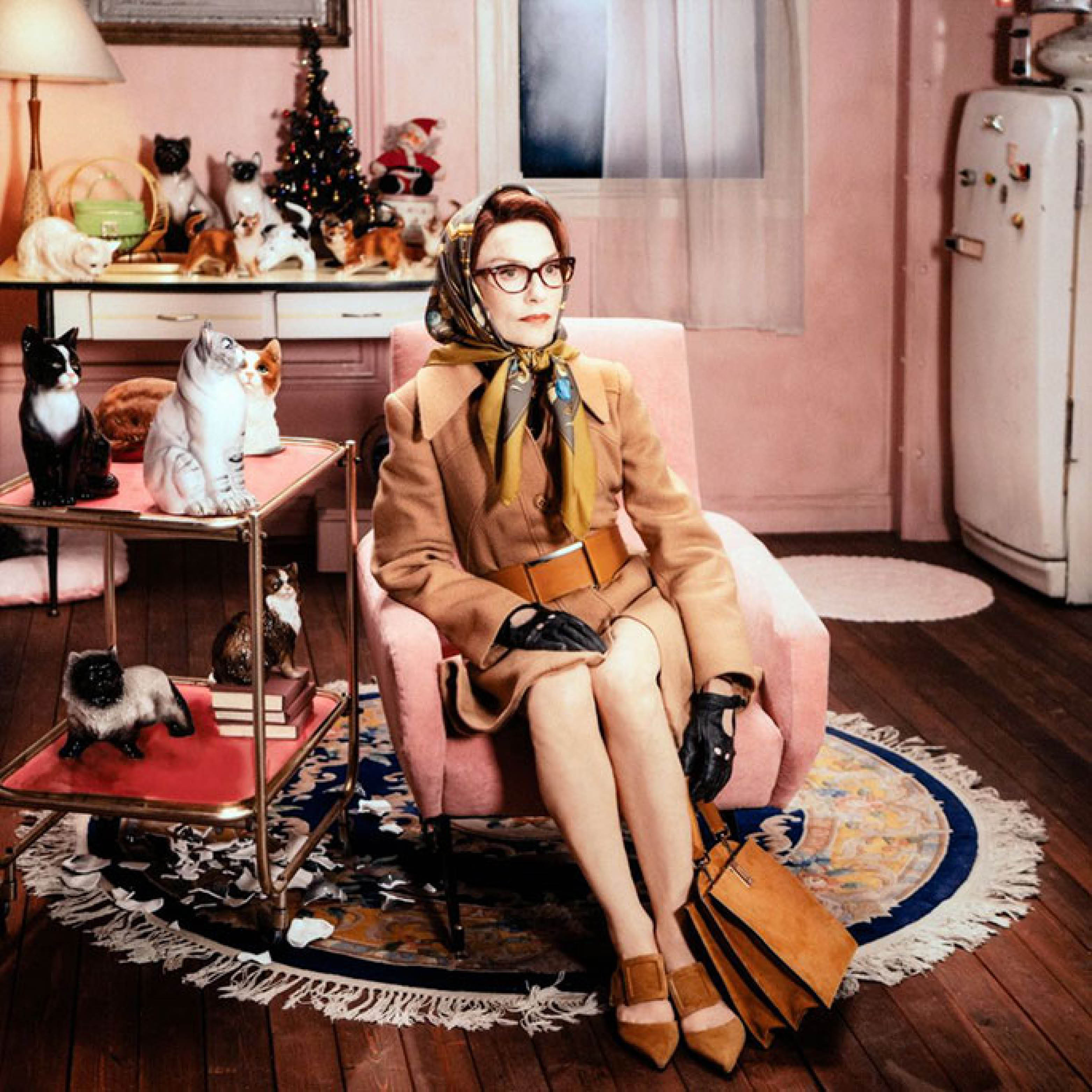 A still of Isabelle Huppert from the Hotel Vivier Cinémathèque video.