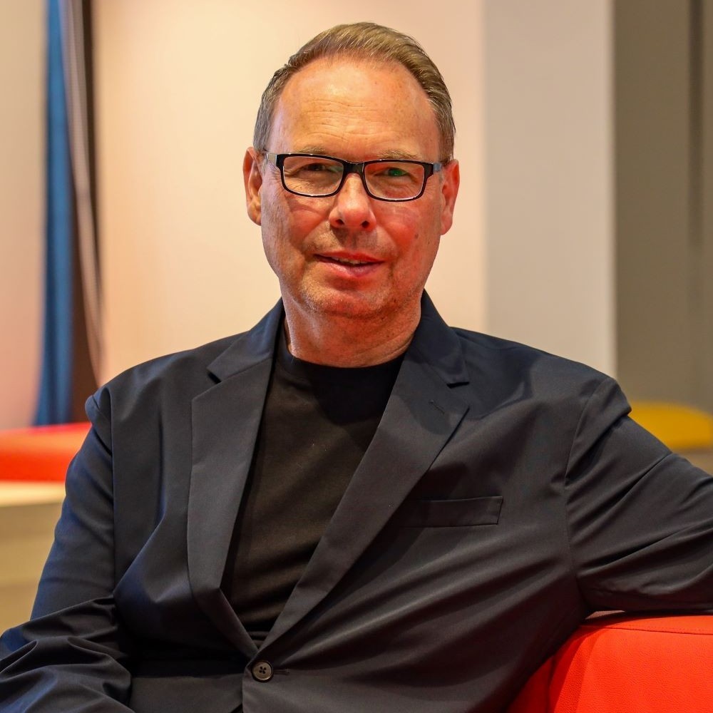 Headshot of Michael Carter