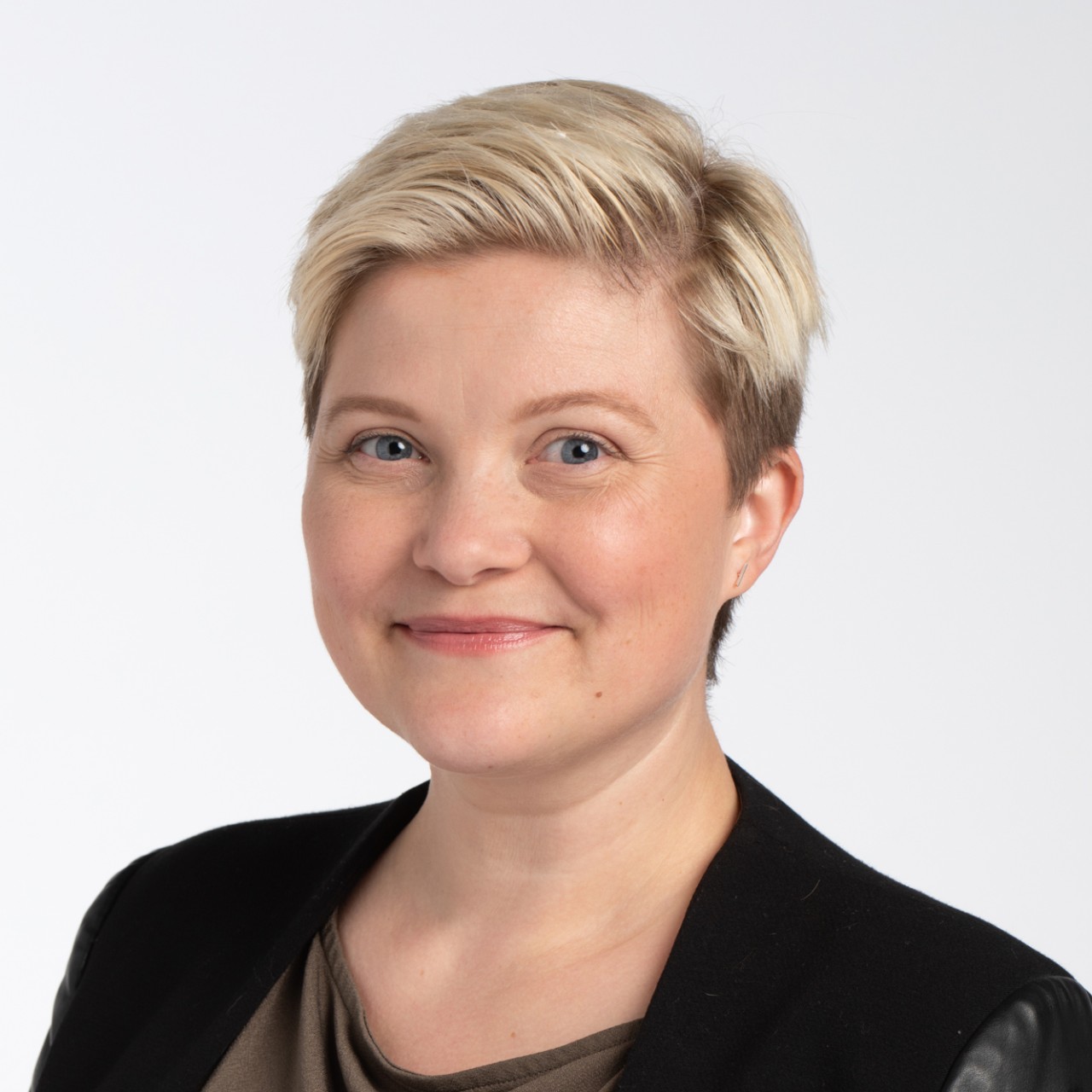 Headshot of Natalia Lumby