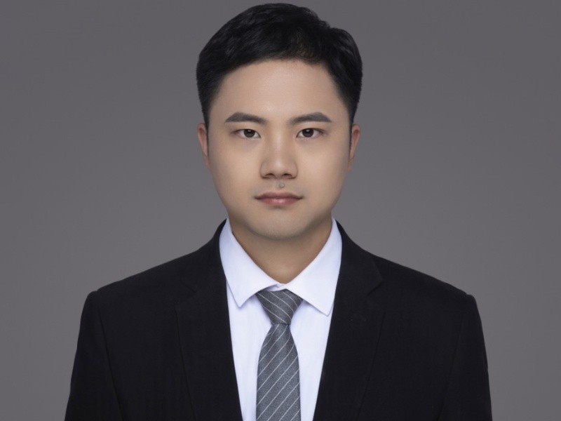 Postdoctoral fellow Wang Chen