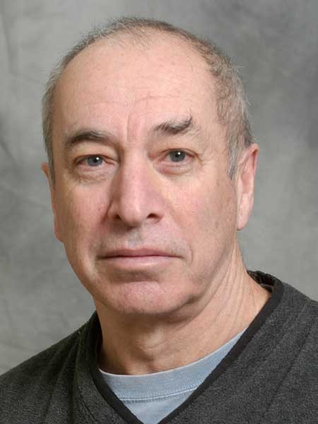 Headshot of Professor Ray Moss 