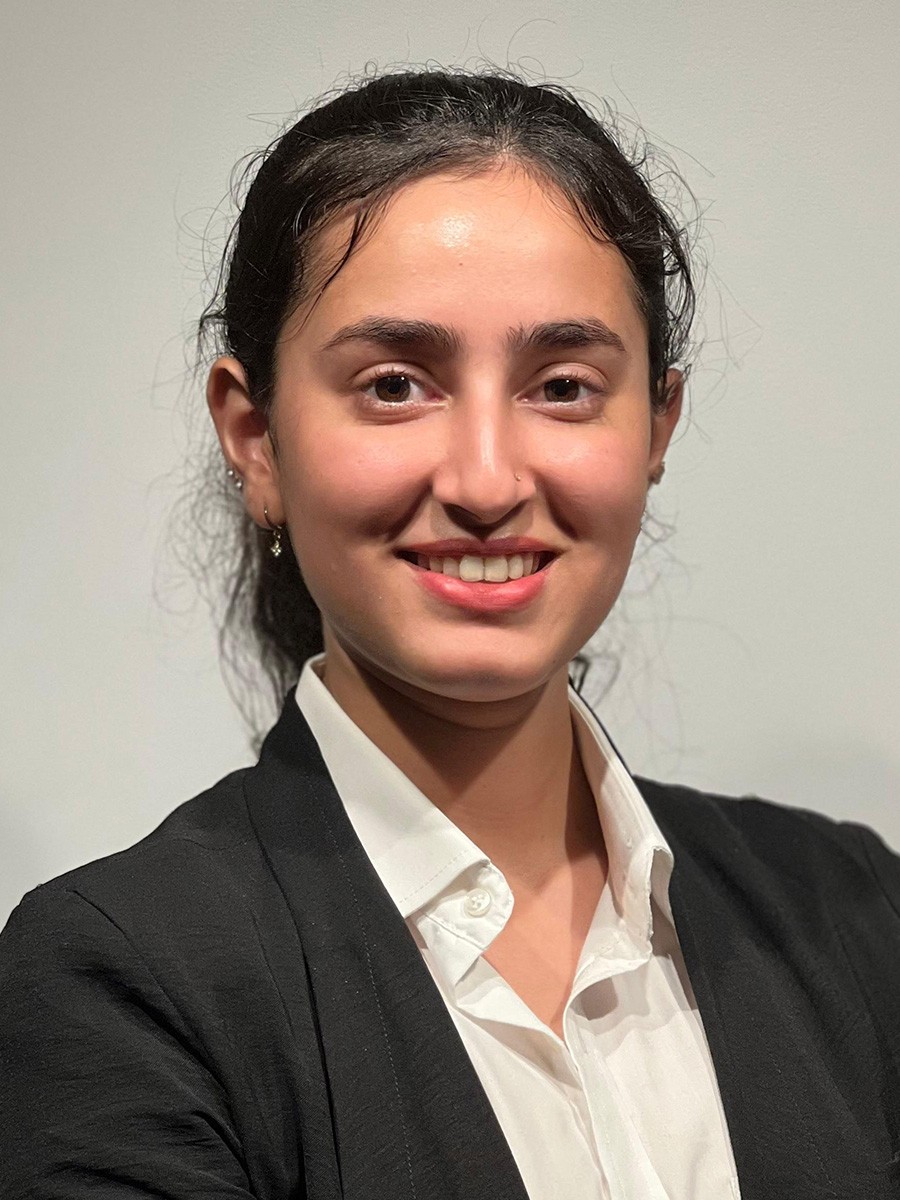 Alizeh Zafar 